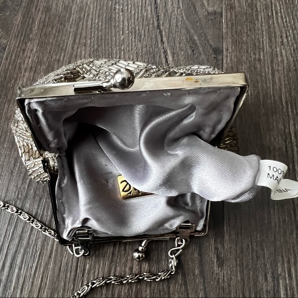 Cache Vintage Sequence Crossbody Mini Coin Purse - Picture 12 of 15